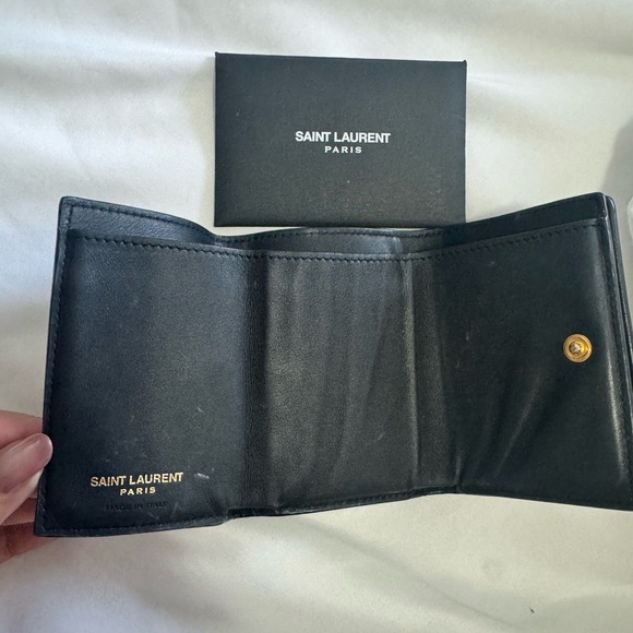 Yves Saint Laurent Black Wallet with Gold Logo - Picture 4 of 8